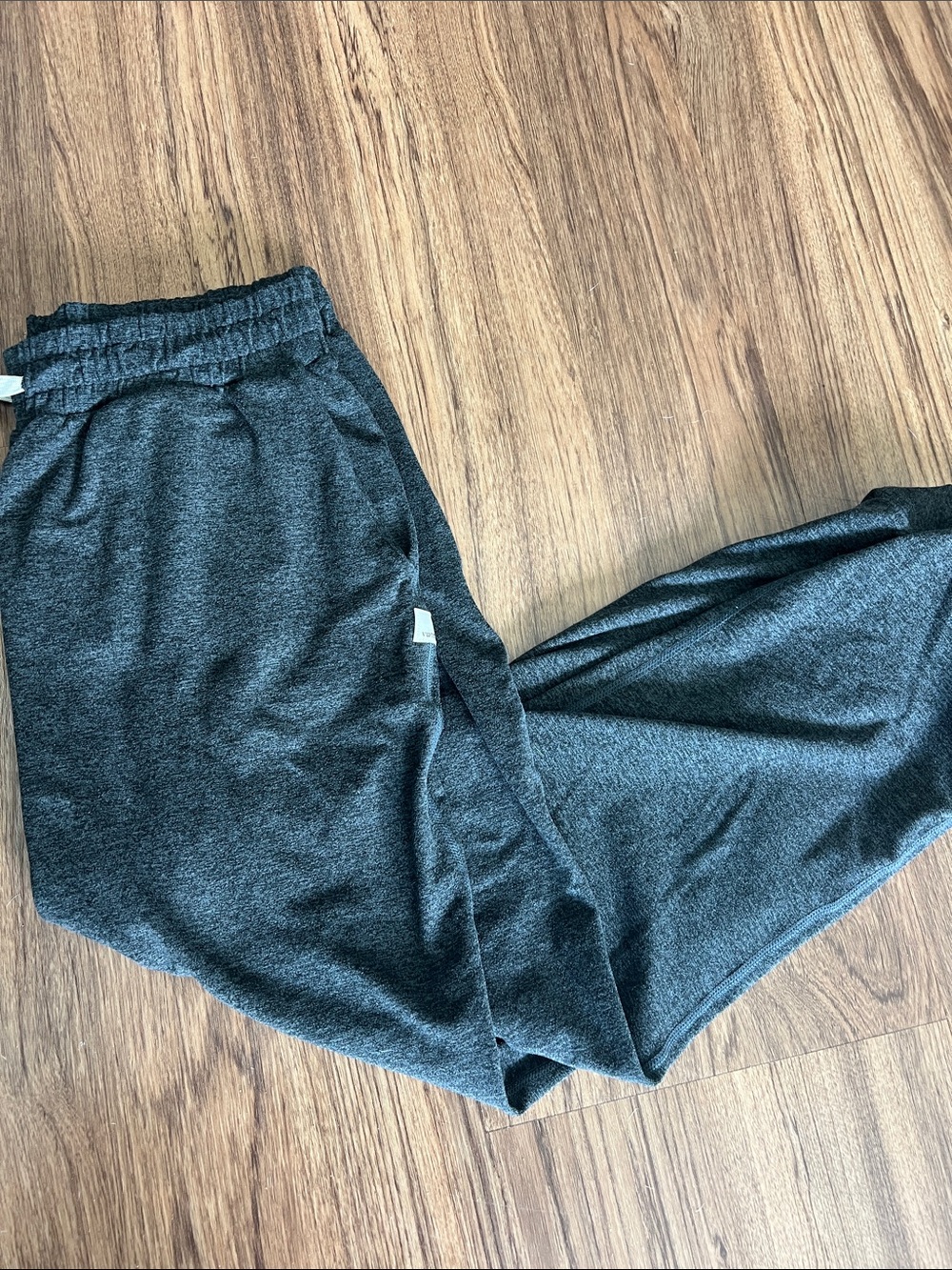 Women’s Vuori Dark Gray Cozy joggers